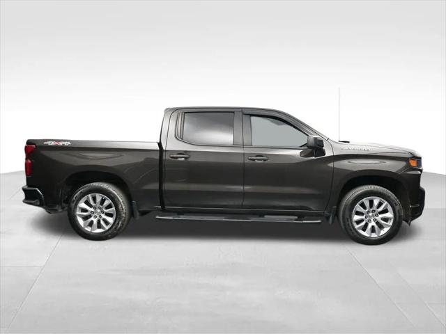 2021 Chevrolet Silverado 1500 4WD Crew Cab Short Bed Custom