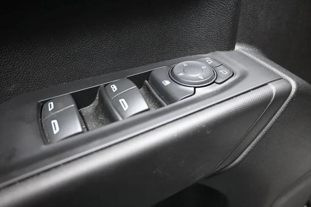 2021 Chevrolet Silverado 1500 4WD Crew Cab Short Bed Custom