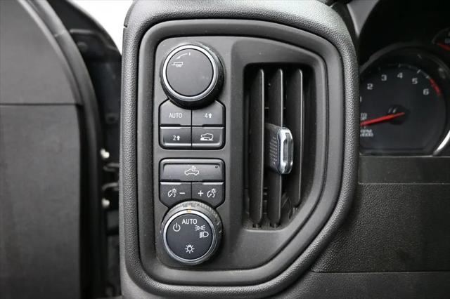 2021 Chevrolet Silverado 1500 4WD Crew Cab Short Bed Custom