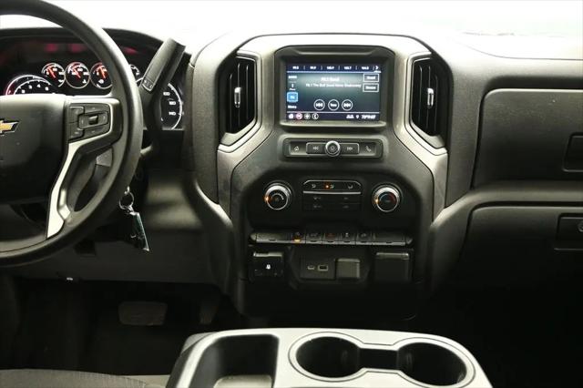 2021 Chevrolet Silverado 1500 4WD Crew Cab Short Bed Custom