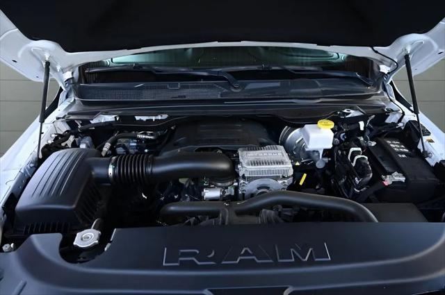 2023 Ram 1500 Limited Crew Cab 4x4 57 Box