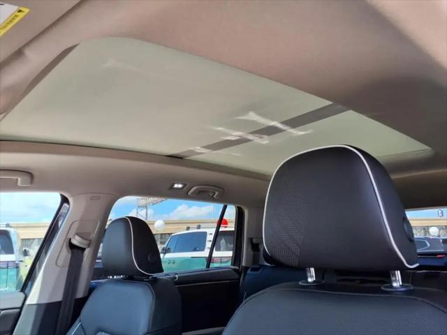 2025 Volkswagen Atlas 2.0T SEL Premium R-Line