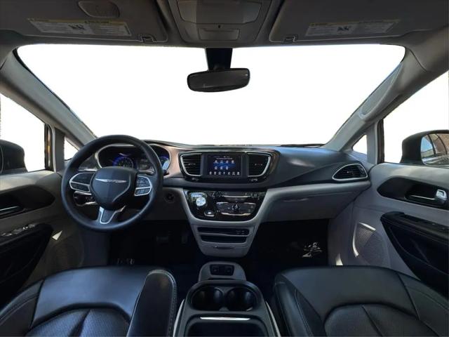 2020 Chrysler Voyager LXI