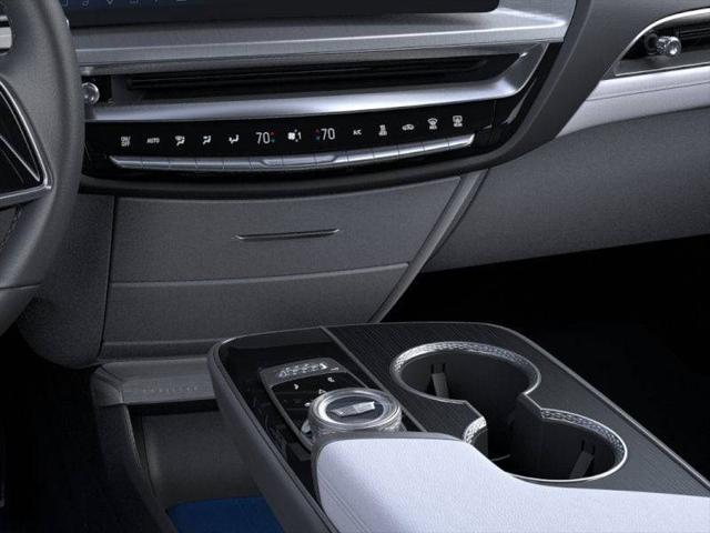 2025 Cadillac iQ Luxury w/1SC