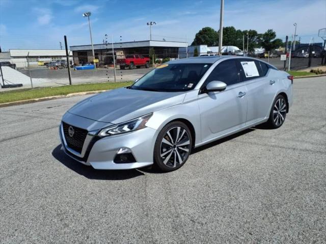 2019 Nissan Altima 2.5 Platinum for sale in Memphis, TN