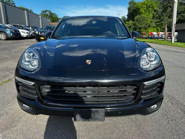 2018 Porsche Cayenne Platinum Edition