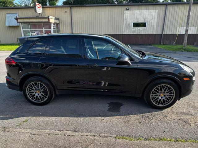2018 Porsche Cayenne Platinum Edition