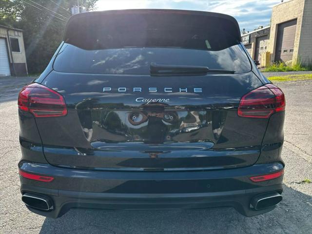 2018 Porsche Cayenne Platinum Edition