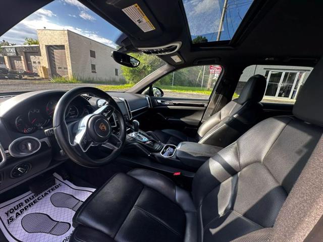 2018 Porsche Cayenne Platinum Edition