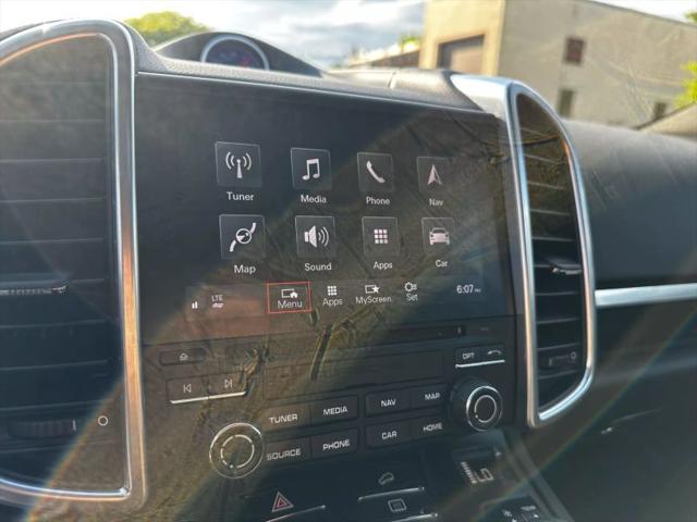 2018 Porsche Cayenne Platinum Edition