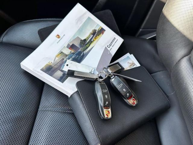 2018 Porsche Cayenne Platinum Edition
