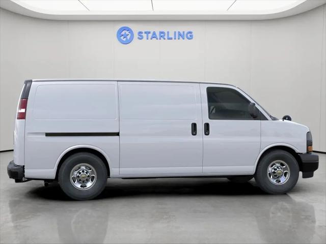 2025 Chevrolet Express Cargo Van RWD 2500 Regular Wheelbase WT