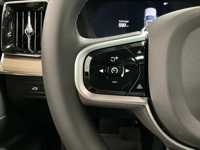 2026 Volvo XC90 Plug-In Hybrid Plus, T8 AWD, Electric/Gasoline, Bright, 7 Seats