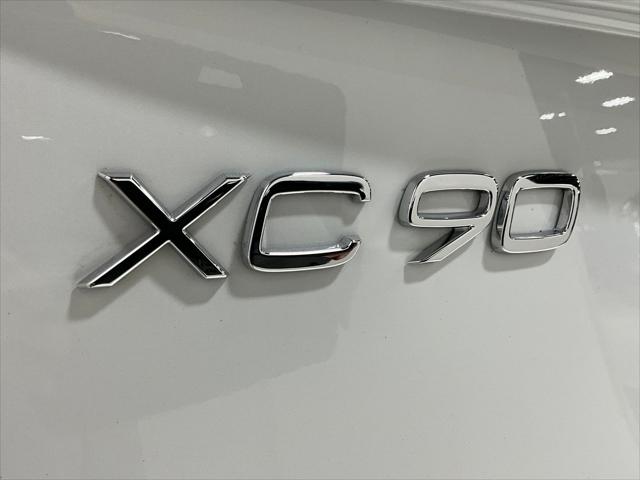 2026 Volvo XC90 Plug-In Hybrid Plus, T8 AWD, Electric/Gasoline, Bright, 7 Seats