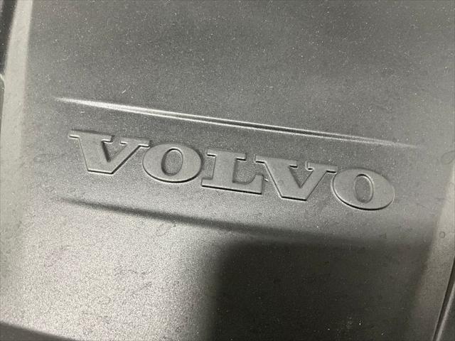 2026 Volvo XC90 Plug-In Hybrid Plus, T8 AWD, Electric/Gasoline, Bright, 7 Seats