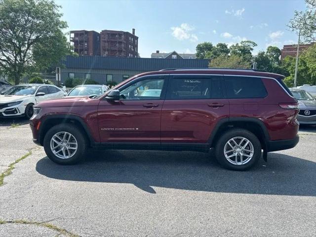 2022 Jeep Grand Cherokee L Laredo 4x4