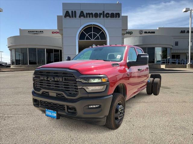 2025 RAM Ram 3500 Chassis Cab RAM 3500 TRADESMAN CREW CAB CHASSIS 4X4 60 CA