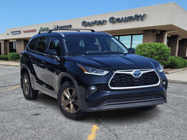 2023 Toyota Highlander Hybrid XLE Bronze