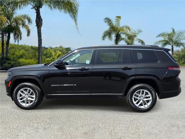 2023 Jeep Grand Cherokee L Laredo 4x2
