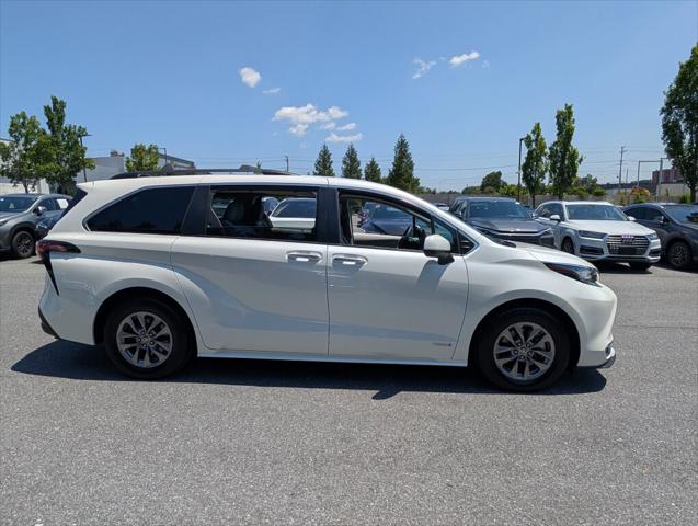2021 Toyota Sienna XLE