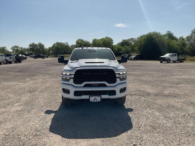 2025 RAM Ram 3500 RAM 3500 LIMITED CREW CAB 4X4 64 BOX