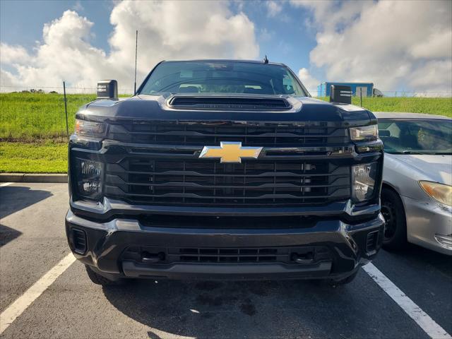 2024 Chevrolet Silverado 2500HD 4WD Crew Cab Standard Bed Custom