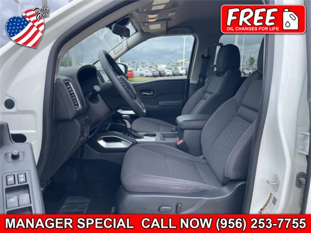 2024 Nissan Frontier Crew Cab SV 4x4 2024 Nissan Frontier Crew Cab SV 4x4