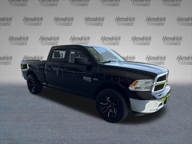 2019 RAM 1500 Classic SLT Crew Cab 4x2 64 Box