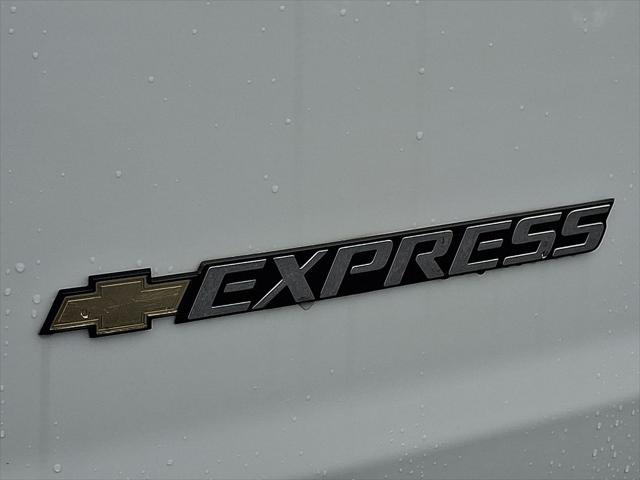 2025 Chevrolet Express Cargo Van RWD 3500 Regular Wheelbase WT