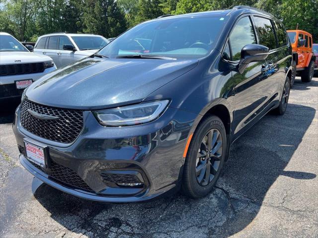 2021 Chrysler Pacifica Touring L AWD