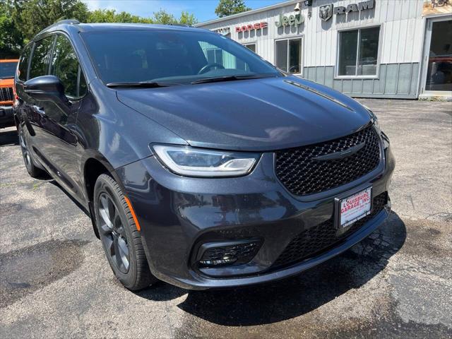 2021 Chrysler Pacifica Touring L AWD