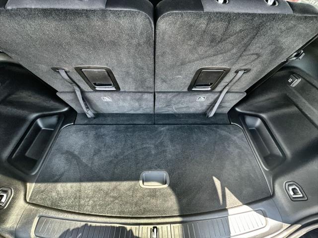 2023 Jeep Grand Cherokee L Laredo 4x2