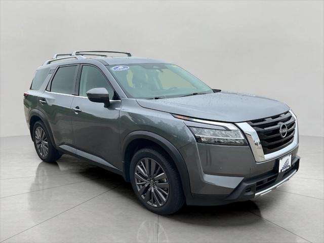 2023 Nissan Pathfinder SL 4WD