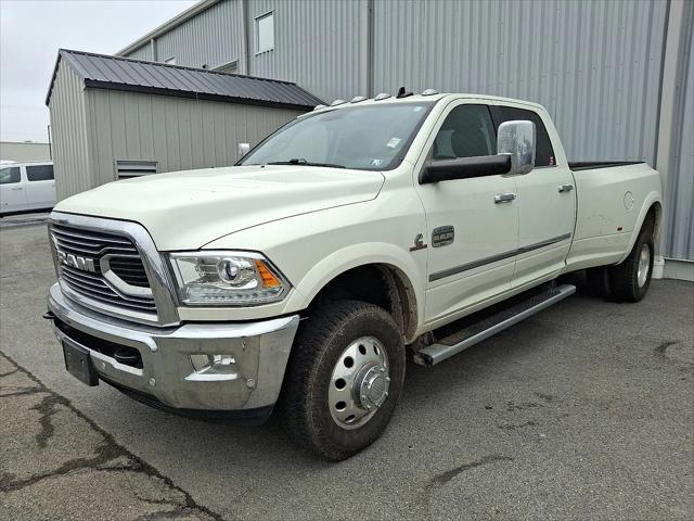 2018 RAM 3500 Laramie Longhorn Crew Cab 4x4 8 Box