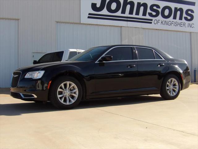 2023 Chrysler 300 Touring
