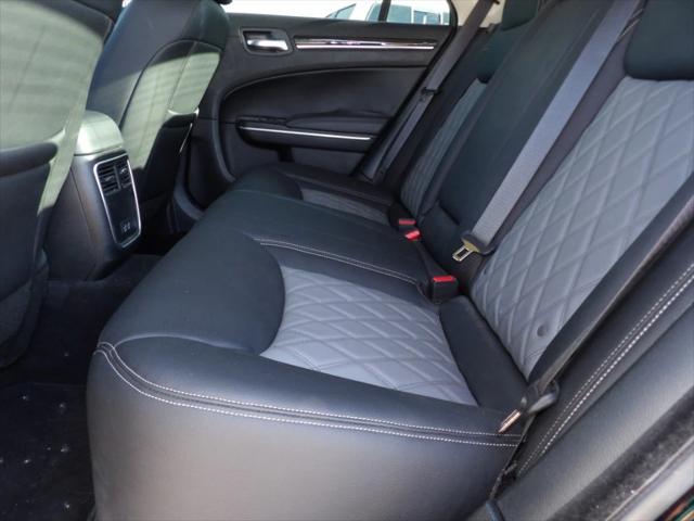 2023 Chrysler 300 Touring