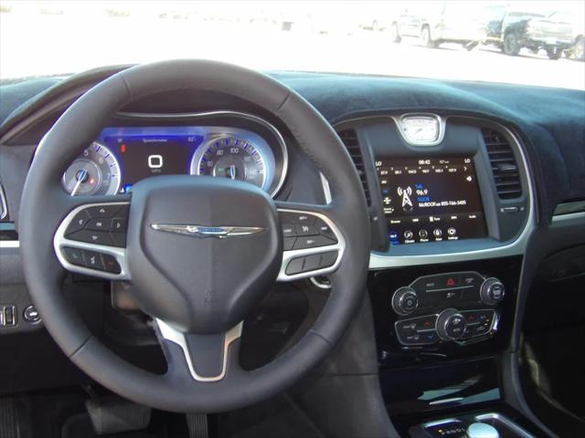 2023 Chrysler 300 Touring