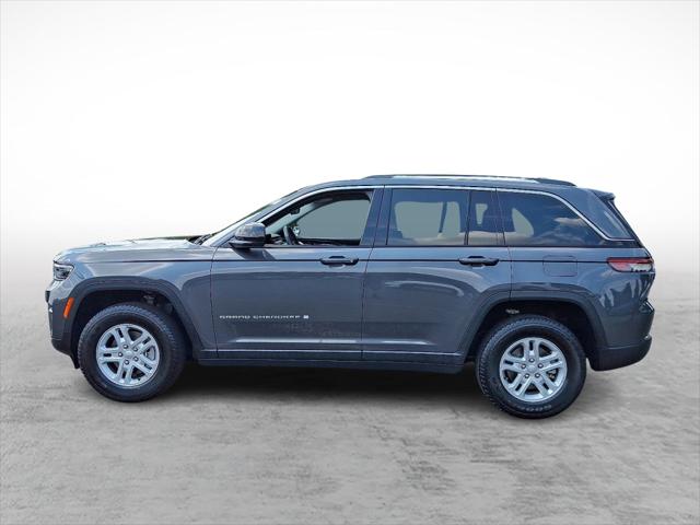 2022 Jeep Grand Cherokee Laredo 4x4