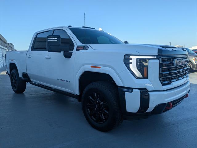 2025 GMC Sierra 2500HD 4WD Crew Cab Standard Bed AT4