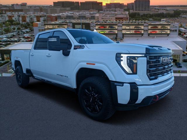 2025 GMC Sierra 2500HD 4WD Crew Cab Standard Bed AT4