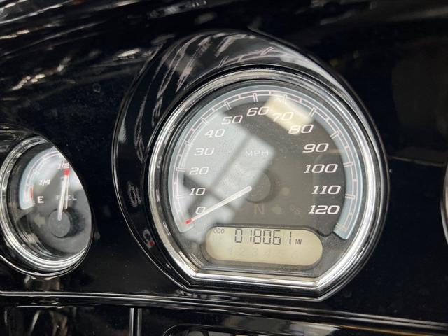 2015 Harley-Davidson Shrine Ultra Limited Limited