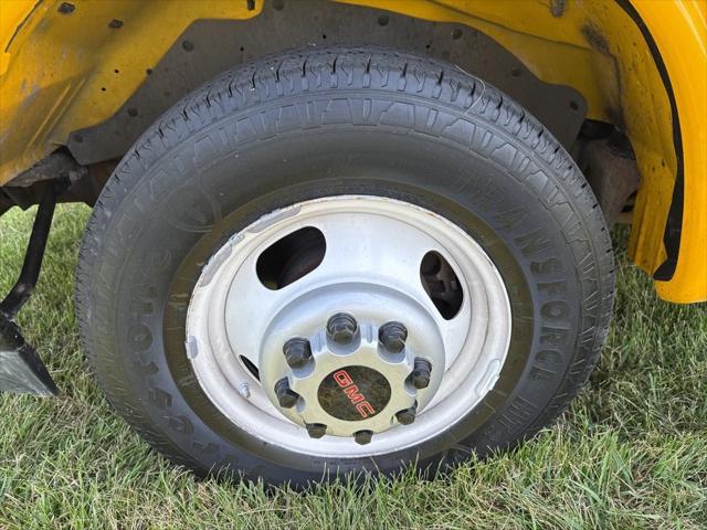 2021 GMC Savana Cutaway Work Van 2021 GMC Savana Cutaway Work Van