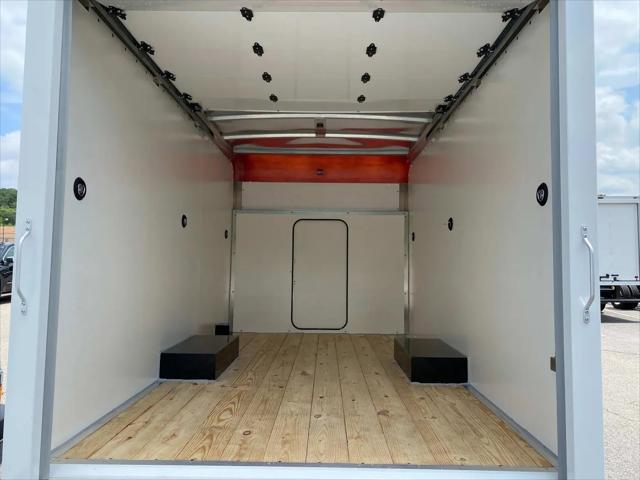2025 Chevrolet Express Cutaway Work Van