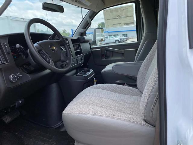 2025 Chevrolet Express Cutaway Work Van