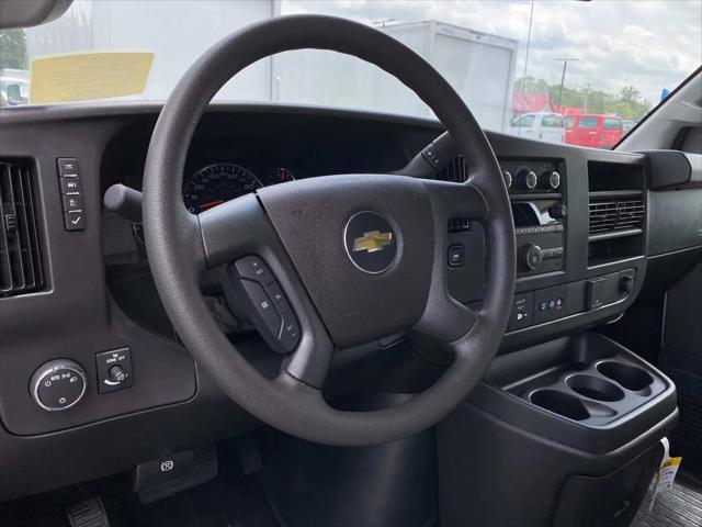 2025 Chevrolet Express Cutaway Work Van