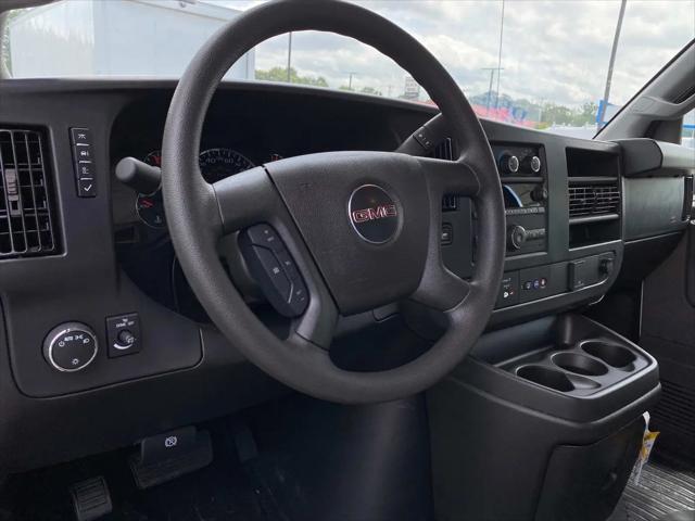 2025 GMC Savana Cutaway Work Van