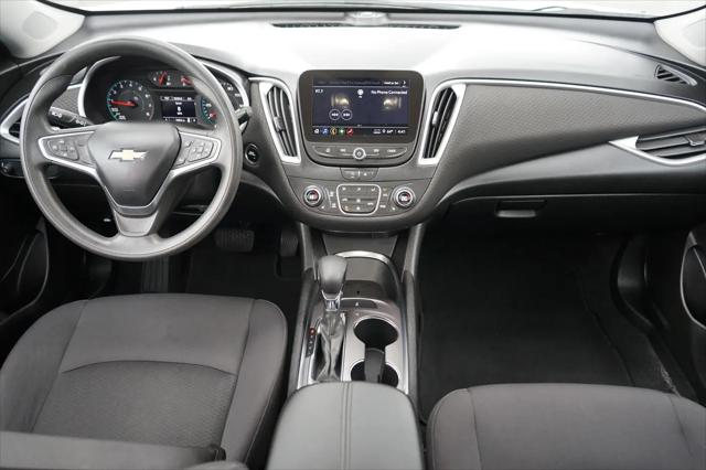 2022 Chevrolet Malibu FWD LT