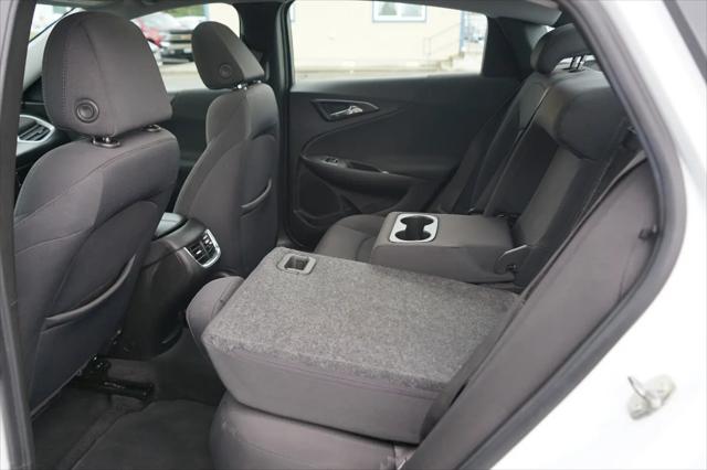 2022 Chevrolet Malibu FWD LT