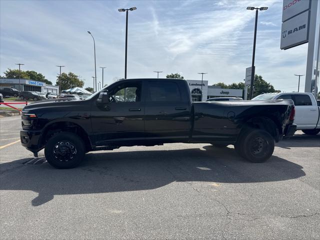 2025 Ram 3500 Laramie Crew Cab 4x4 8' Box