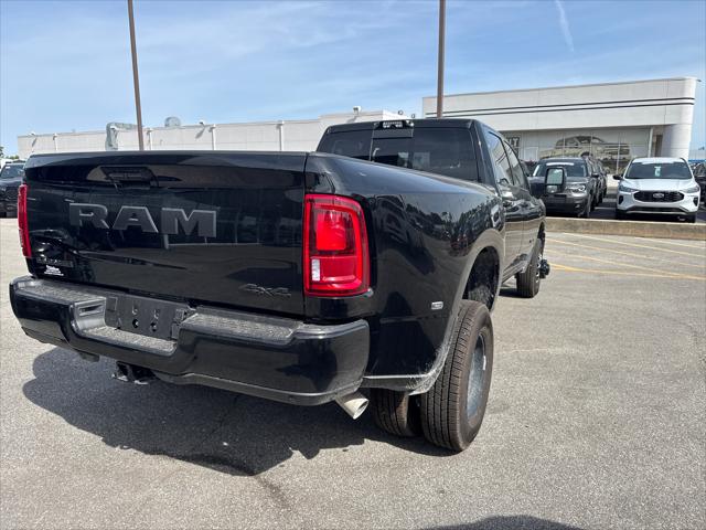 2025 Ram 3500 Laramie Crew Cab 4x4 8' Box